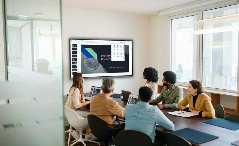 Clevertouch Pro Series 3 disponibil acum și în România