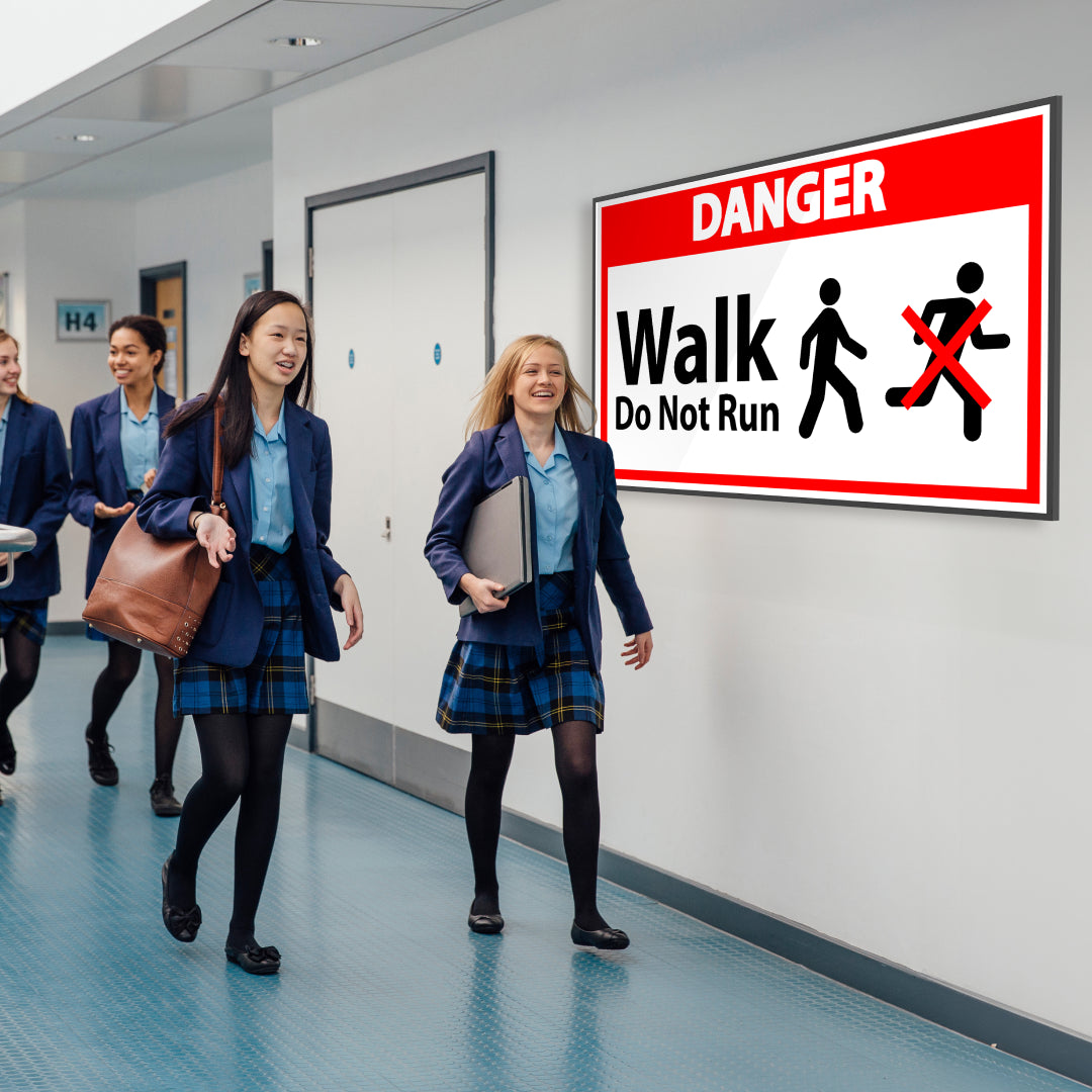 Siguranță și comunicare instant în spații educaționale